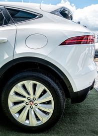 Fahrzeugabbildung Jaguar E-PACE 2.0 S AWD 1.HAND|KAMERA|LED|KEYLESS|SPURH