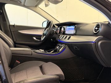 Mercedes E 220 - 8