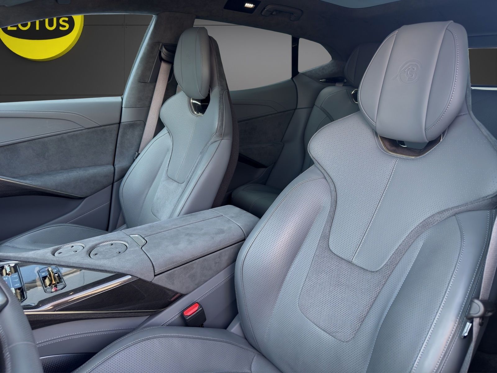 Lotus Eletre - Bild 16