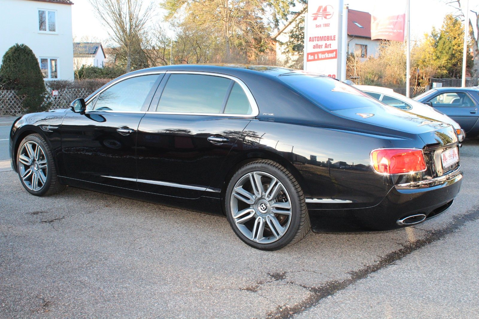 Flying Spur 6.0 W12 Muliner Ausstattung!