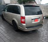 Chrysler Grand Voyager Limited 2.8 CRD Autom. Limited - Chrysler in Braunschweig