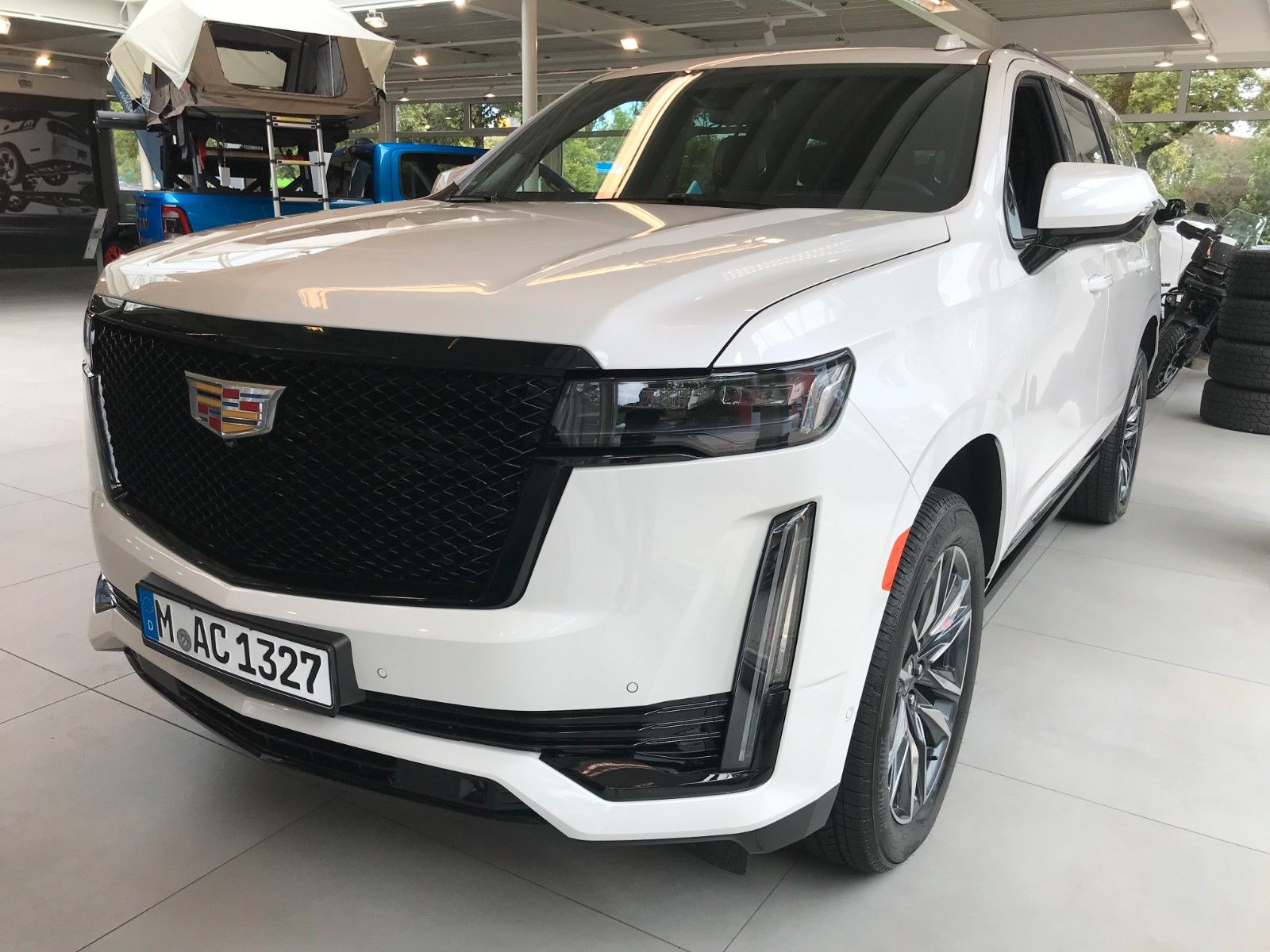 Fahrzeugabbildung Cadillac Escalade Sport Platinum 6.2 V8  4x4
