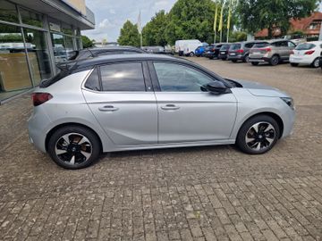Bild 2 Opel Corsa F e Elegance