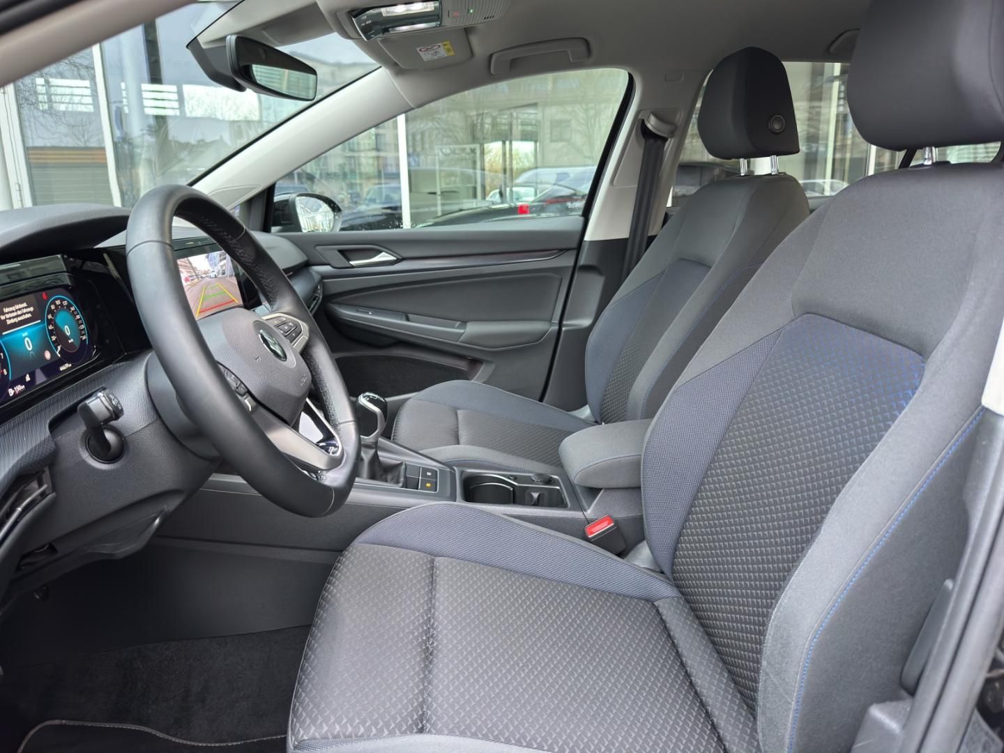 Fahrzeugabbildung Volkswagen Golf United VIII UNITED 1,5 l TSI,Navi,Rückf.-Ka