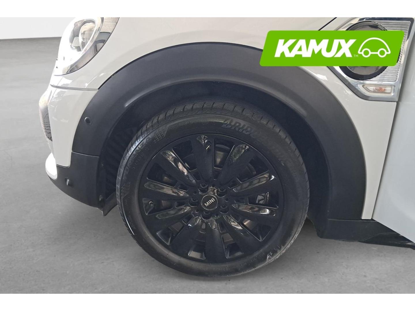 MINI Countryman SE All4 Steptronic+LED+NAVI+PDC+LEDER