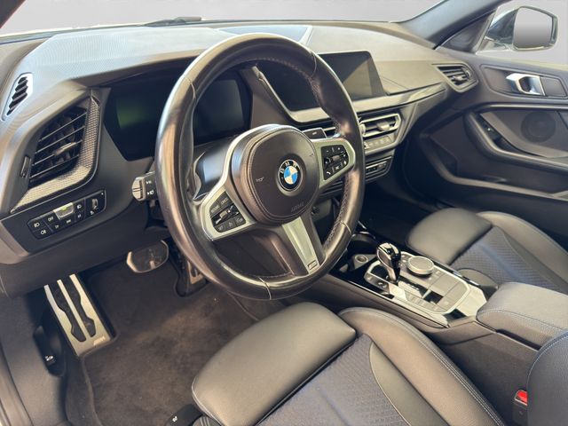 Fahrzeugabbildung BMW 218d Gran Coupé M Sport+Sport-Fahrw.+Pano+Kamera