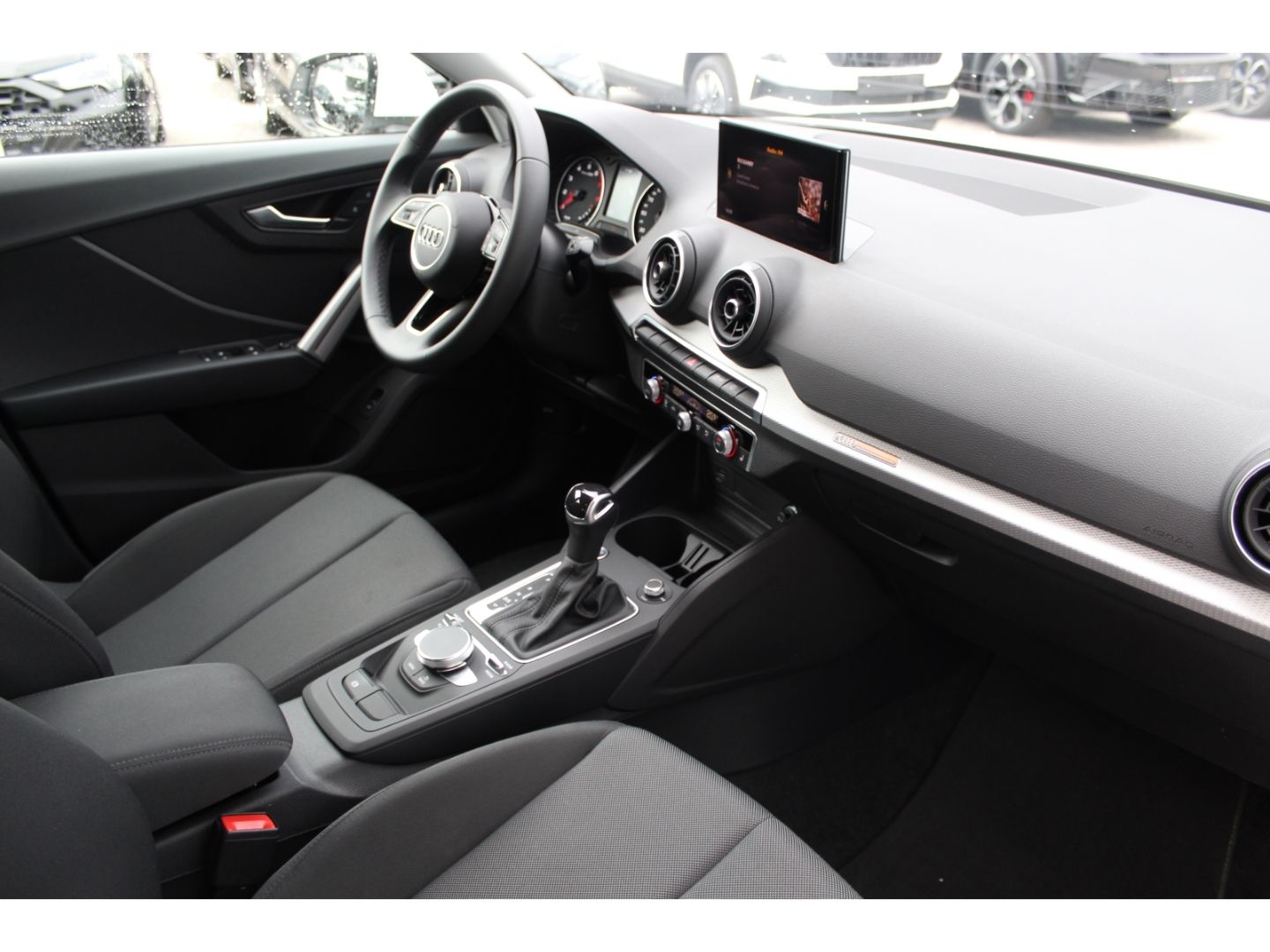 Q2 35 TFSI S-tronic - APP*Keyless*elHeckkl.*AHK!