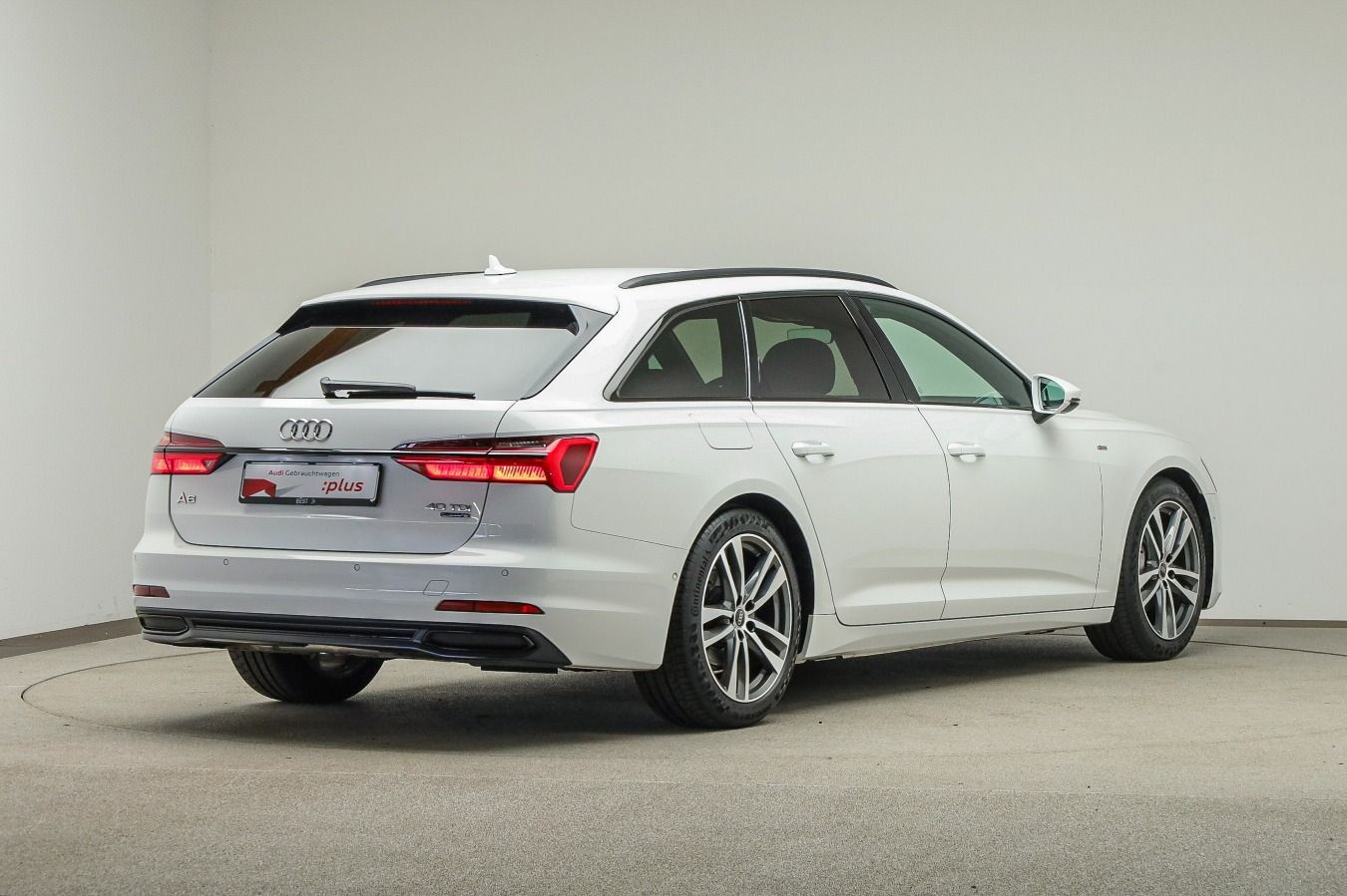 Audi A6 Avant S line black 40 TDI qu. AHK, Tour, Busi imagem 2