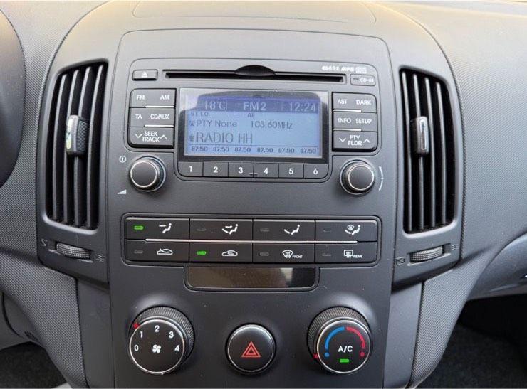 Hyundai i30 2009 — engine 126 HP (93kW)