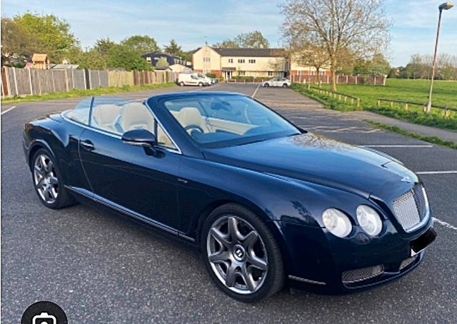 Bentley Continental GTC -