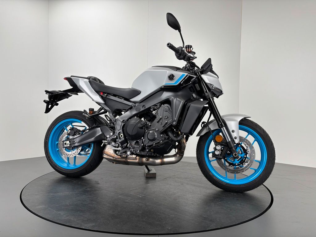 Fahrzeugabbildung Yamaha MT-09 *AKTION: TRANSPORT & SOUND ! *MJ2025