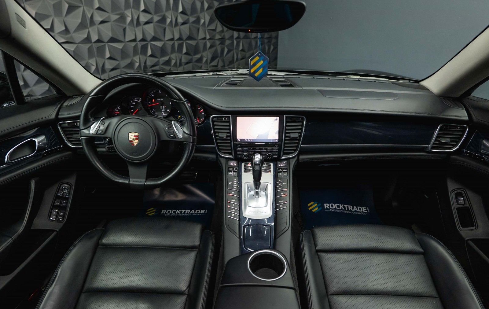 Fahrzeugabbildung Porsche Panamera 3.0 V6 Diesel *Active Suspension*Kamera