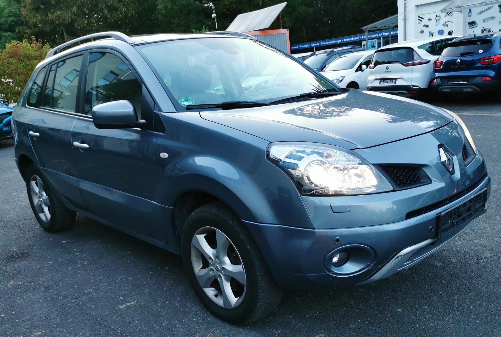Renault Koleos 2009 — interior
