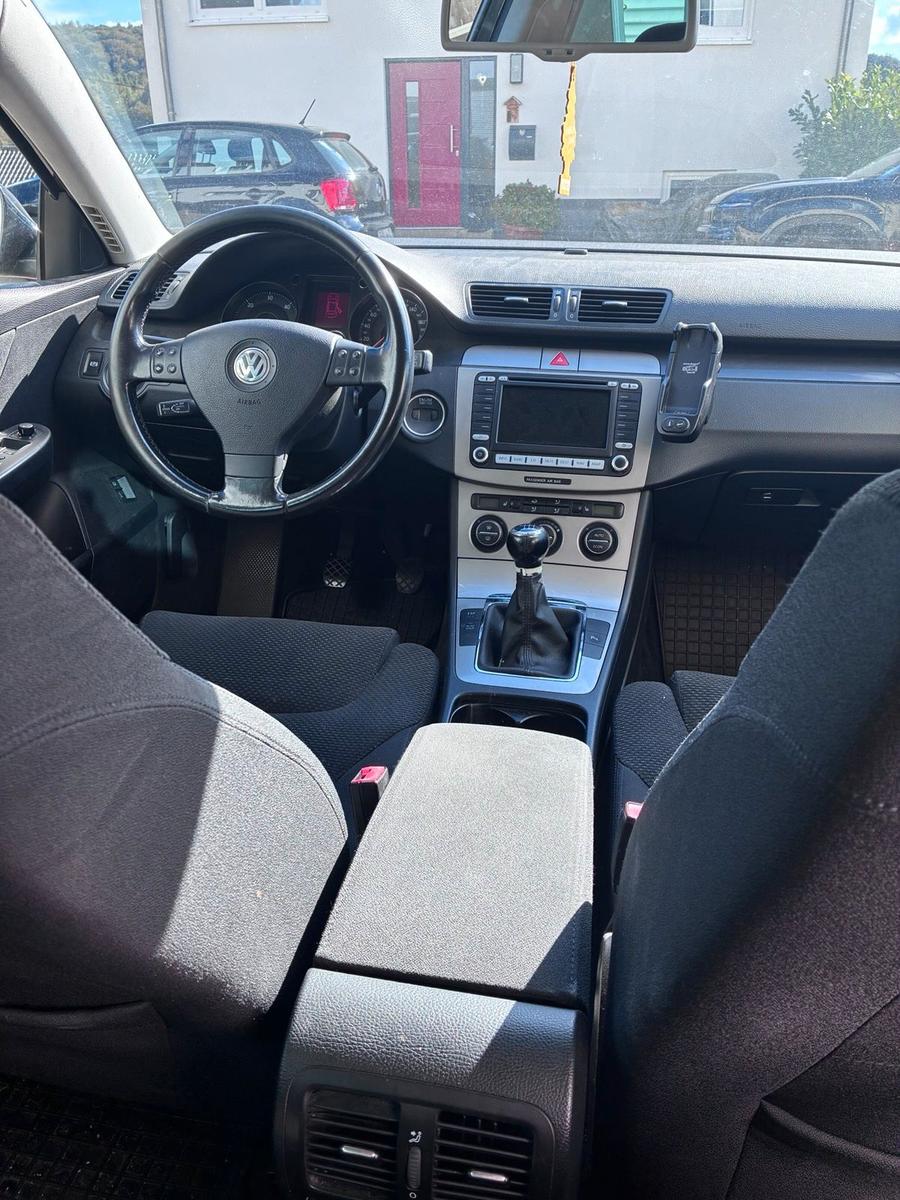 Volkswagen Passat 2006 — photo 11