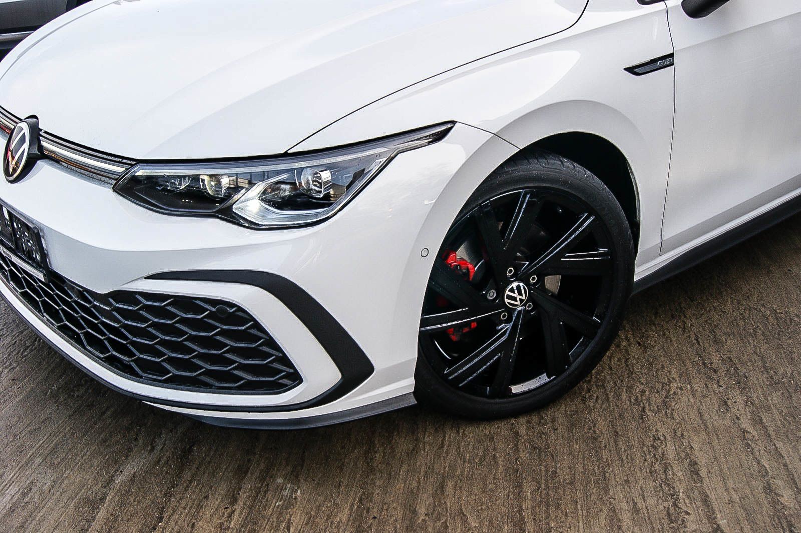 Fahrzeugabbildung Volkswagen Golf VIII GTD HARMAN-KARDON MATRIX STDHEZG ANHZV