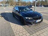 BMW 320d Touring Automatik >  VOLL > UPE: 71420 Euro - BMW: E71
