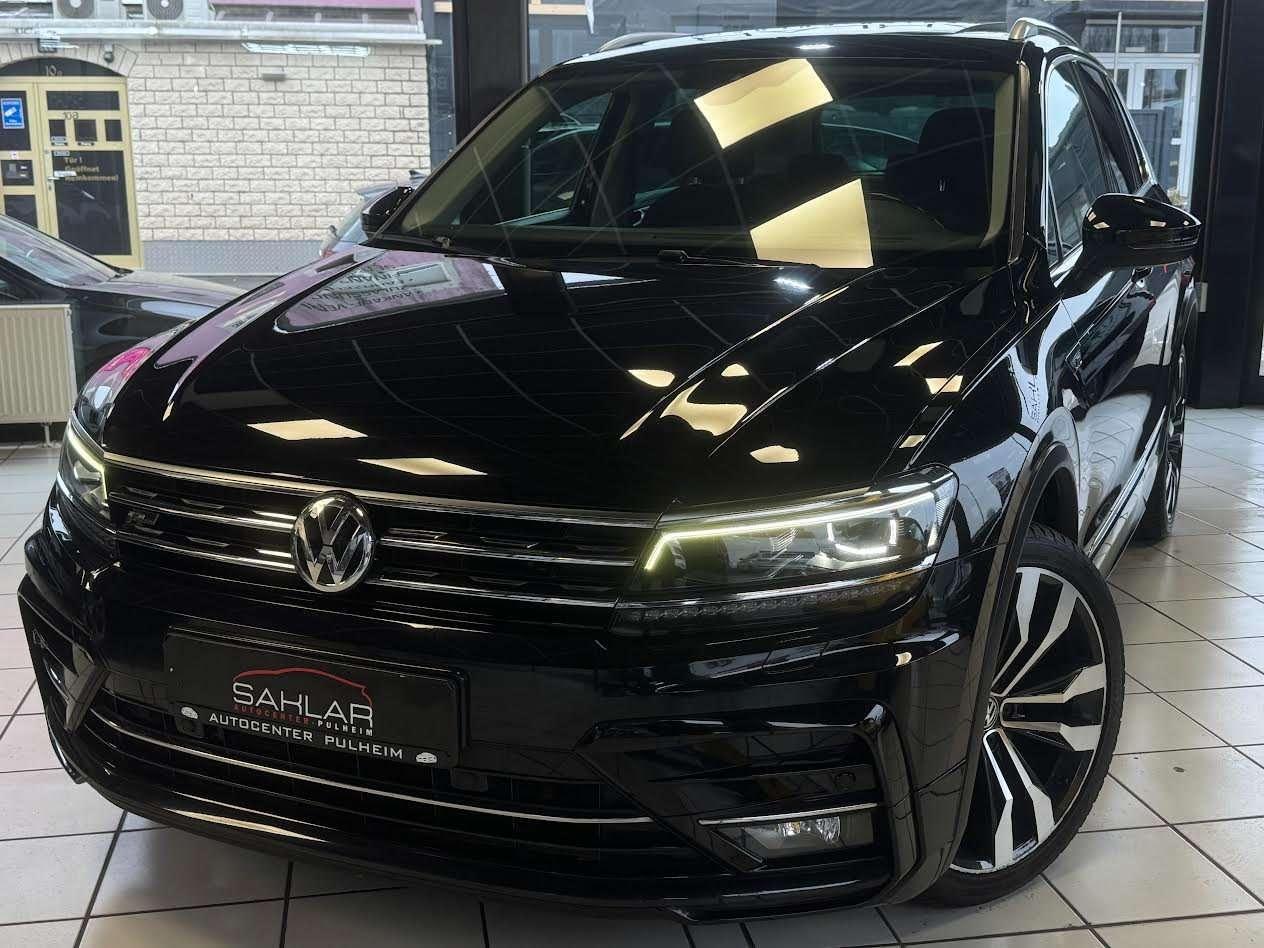 Volkswagen Tiguan R-LINE PANO HEAD UP DYNAUDIO AHK 