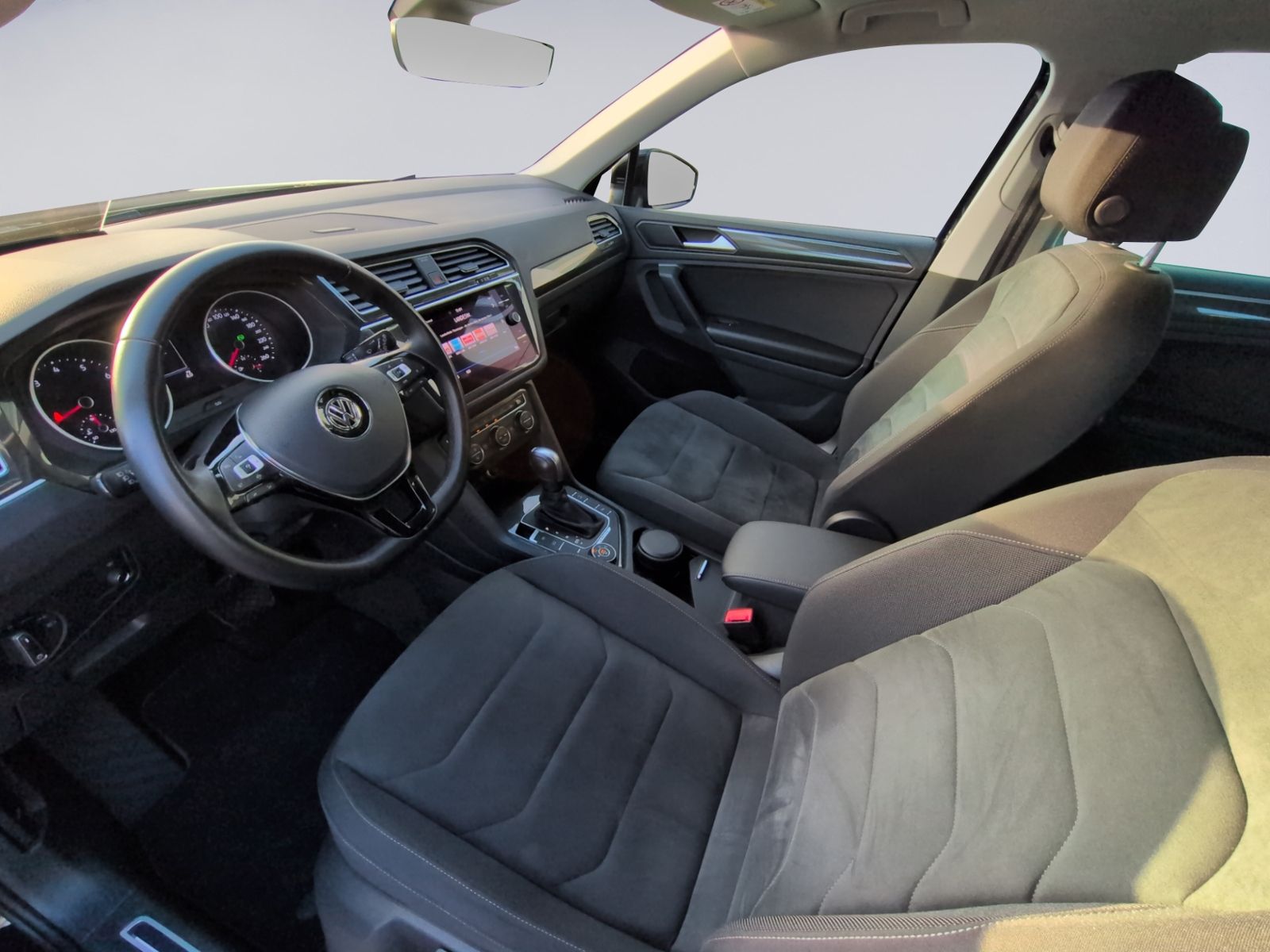 Tiguan 2.0 TSI DSG 4M R Line AHK/HEAD-UP