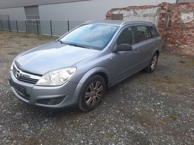 Opel Astra Caravan 1.9 CDTI Cosmo 88kW TÜV 02.2026