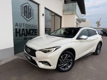 Infiniti Q30 1.6 16V Luxe Tech|Panorama|Kamera|BOSE|DAB