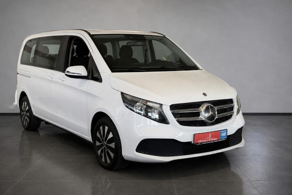 Image of Mercedes-Benz V 220