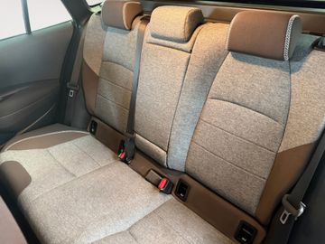Toyota Corolla - 12