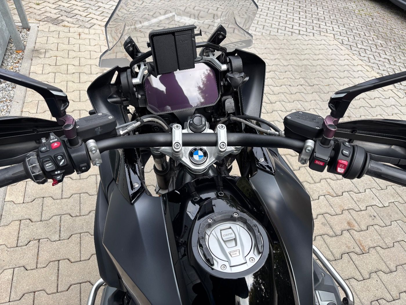 Fahrzeugabbildung BMW R 1250 GS Triple Black 4 Pakete Kofferset
