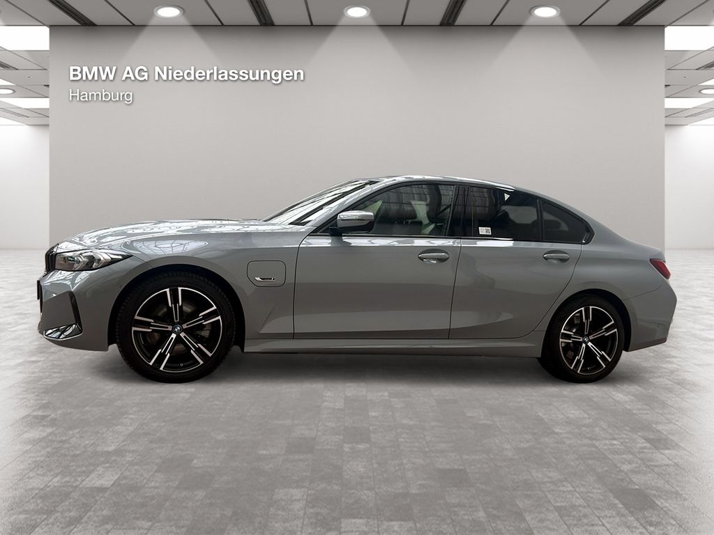 BMW 330 — fotografia 2