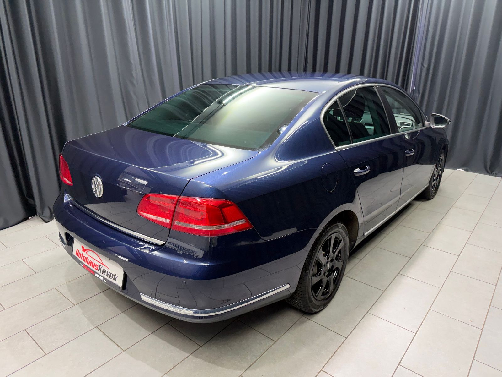 Fahrzeugabbildung Volkswagen Passat Lim. 2.0 TDI Comfortline|PDC|NAVI|AHK