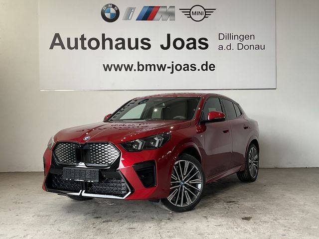 BMW iX2 20" LMR, Komfortzugang, AHK M Sportpaket