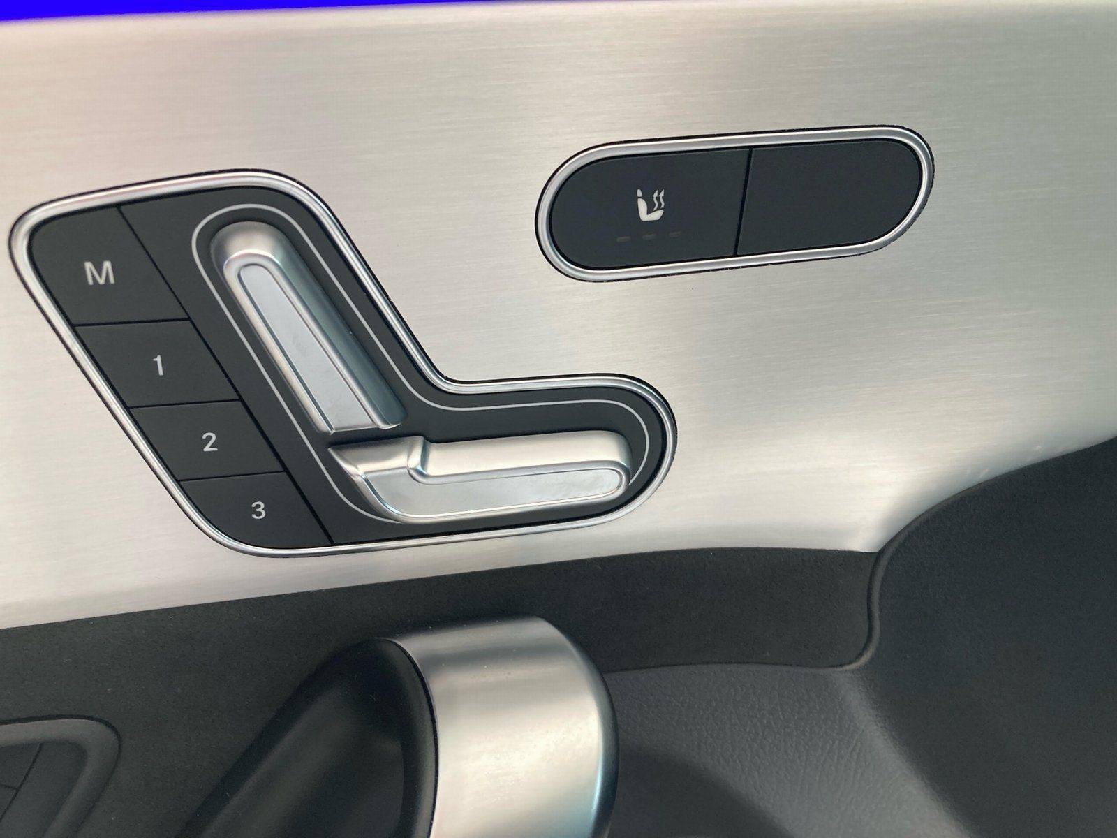 Fahrzeugabbildung Mercedes-Benz CLA 35 AMG 4M*Aero*Pano*HUD*Burm*STDHZG*Dist*360