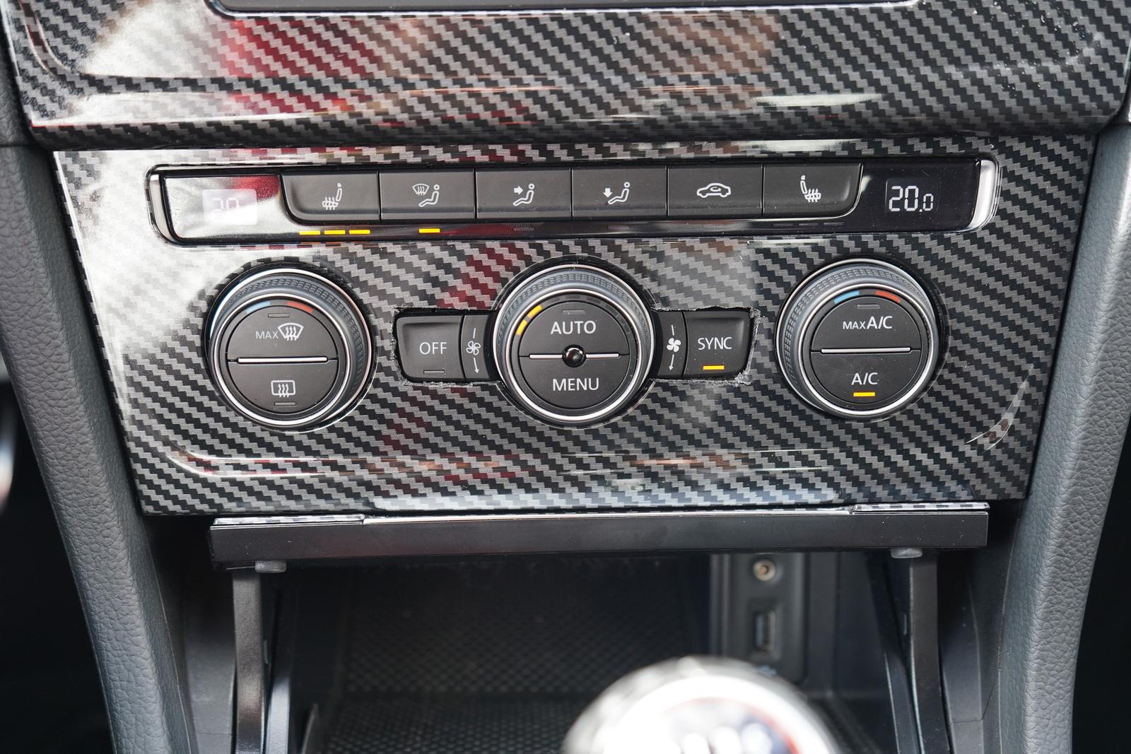 Volkswagen Golf VII 2.0 GTI Sitzheizung Klimaaut. PDC AHK