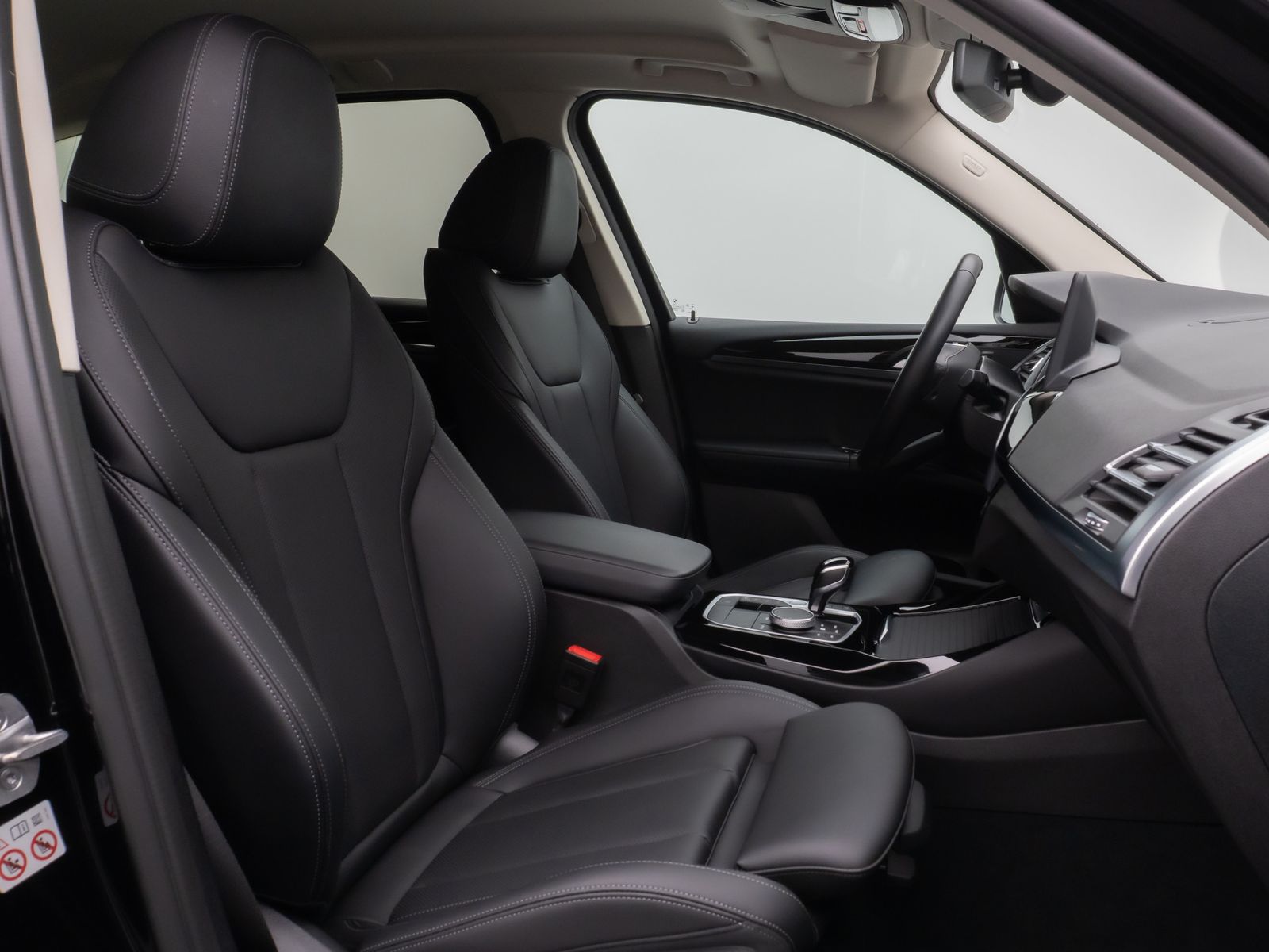 Fahrzeugabbildung BMW X3 xD30e DAB HiFi Kamera Leder Sportstz 18Zoll