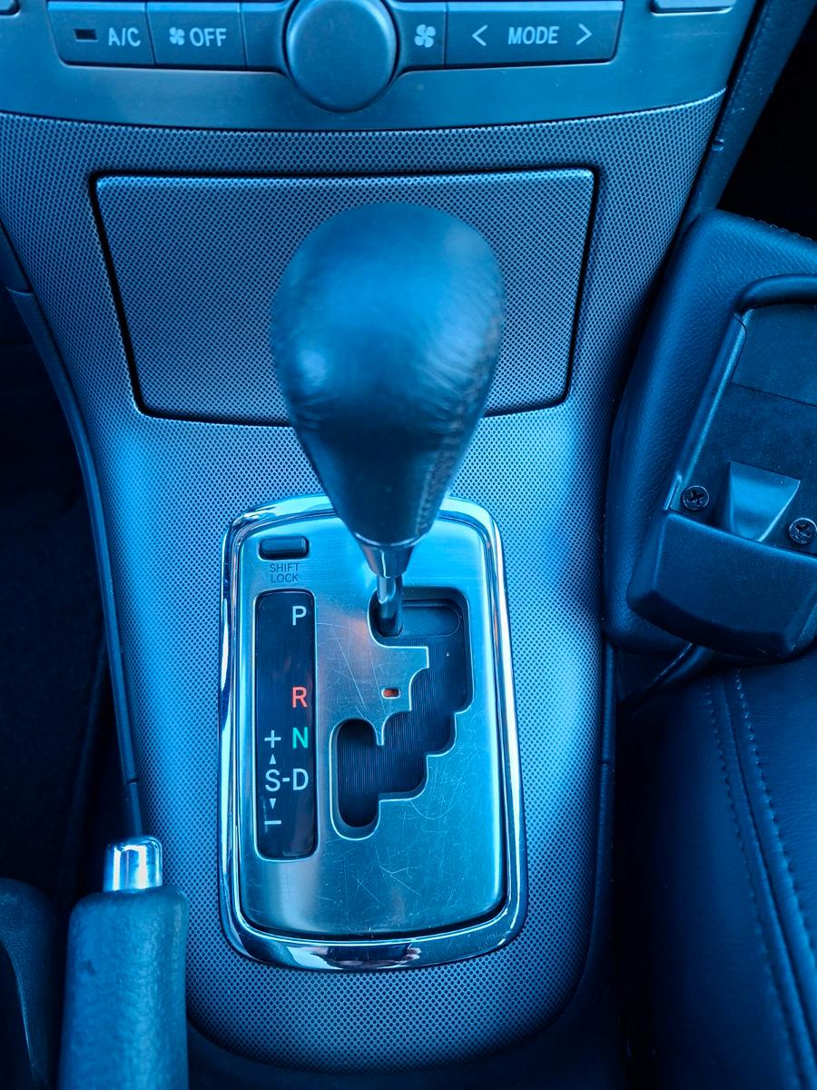 Toyota Avensis 2004 — photo 12