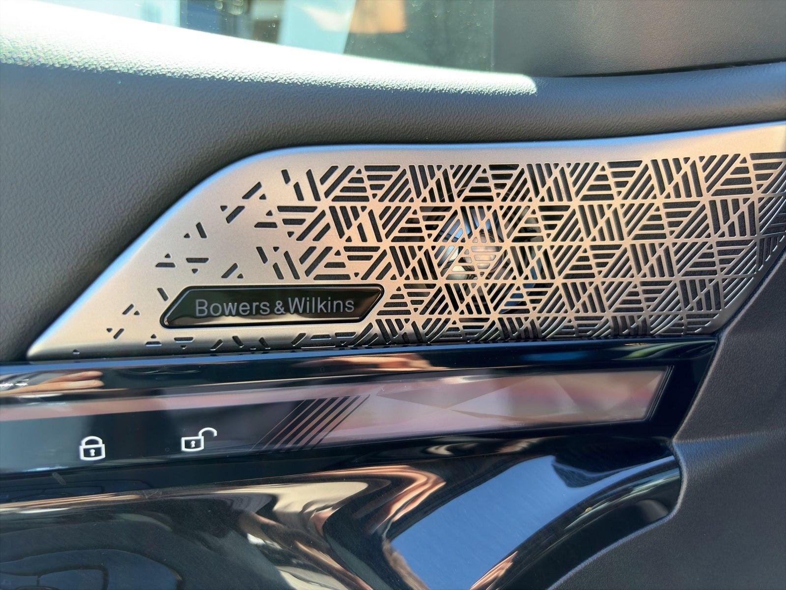 BMW 520i Limousine AHK Head-Up Pano DrivAssProf. Par