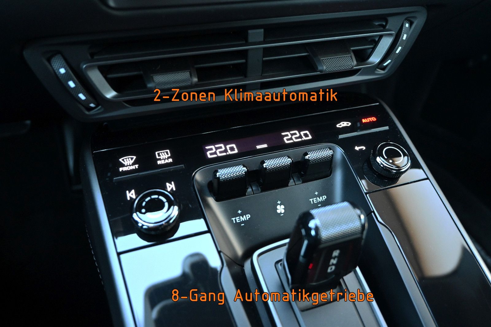 Fahrzeugabbildung Porsche 911 992 Carrera 4S Coupé °SPORT DESIGN°ACC°BOSE°