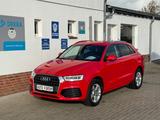 Audi Q3 1.4 TFSI Sport*LED*AHK* - rote Audi Q3