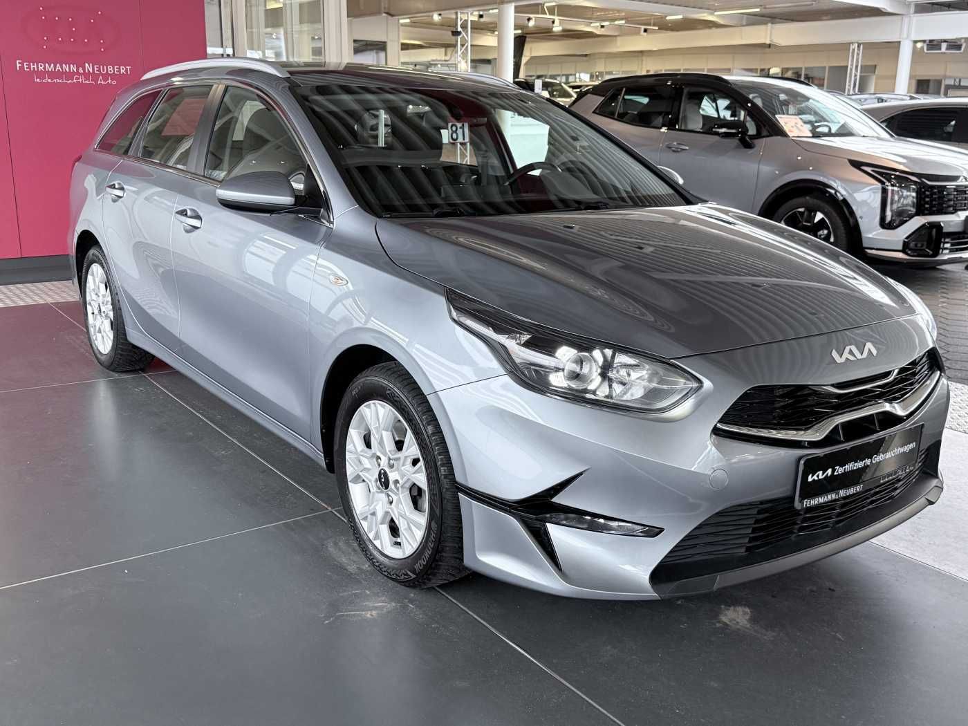 Kia CEED_SW 1.5T DCT7 VIS KOMF NAV imagem 2