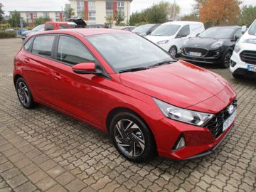 Hyundai i20 PDC + Kamera PA