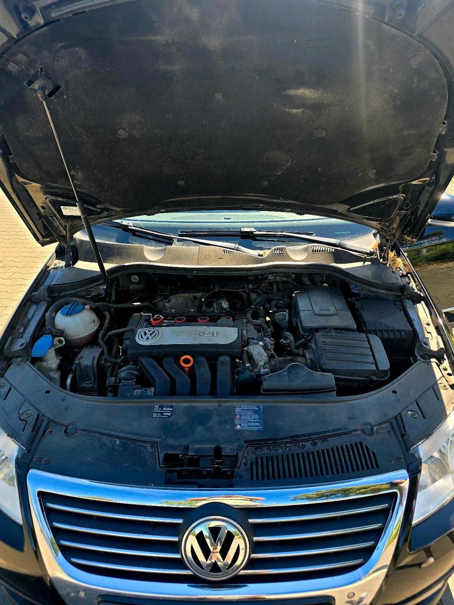 Volkswagen Passat 2005 — photo 14