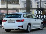 BMW 320d xDrive Touring LED Navi LC+ Pano PDC Shz - BMW 320 d xDrive Gebrauchtwagen