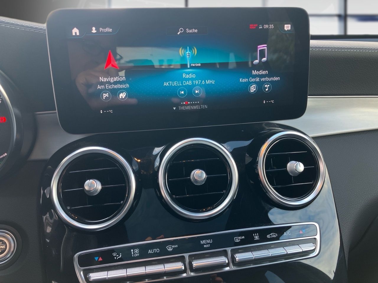 Fahrzeugabbildung Mercedes-Benz GLC 300 e 4M AMG+PANO+NIGHT+MEMORY+STNDHZ+AMBIE+