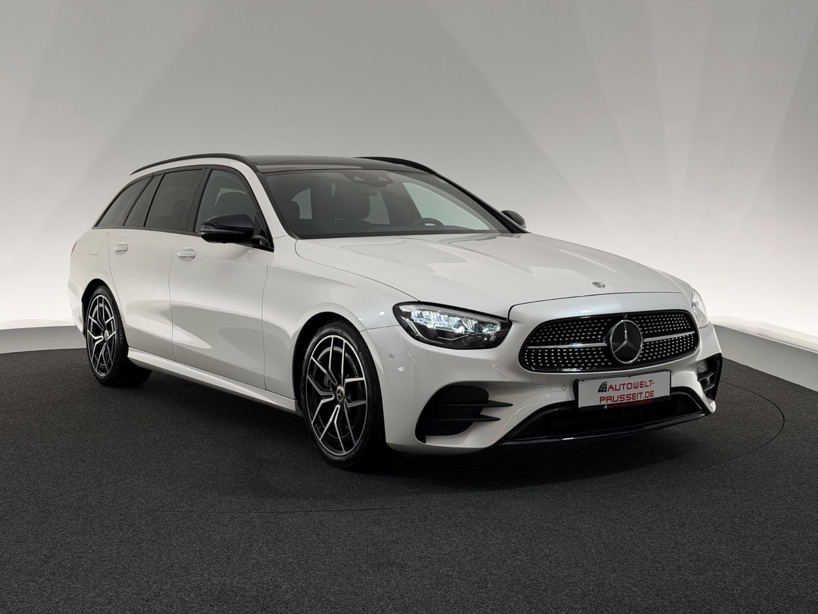 Gebrauchtwagen Mercedes-Benz E E 450 4Ma.*AMG LINE*NIGHT-LED-AHK-PANO-360°-ABC in Horb am Neckar