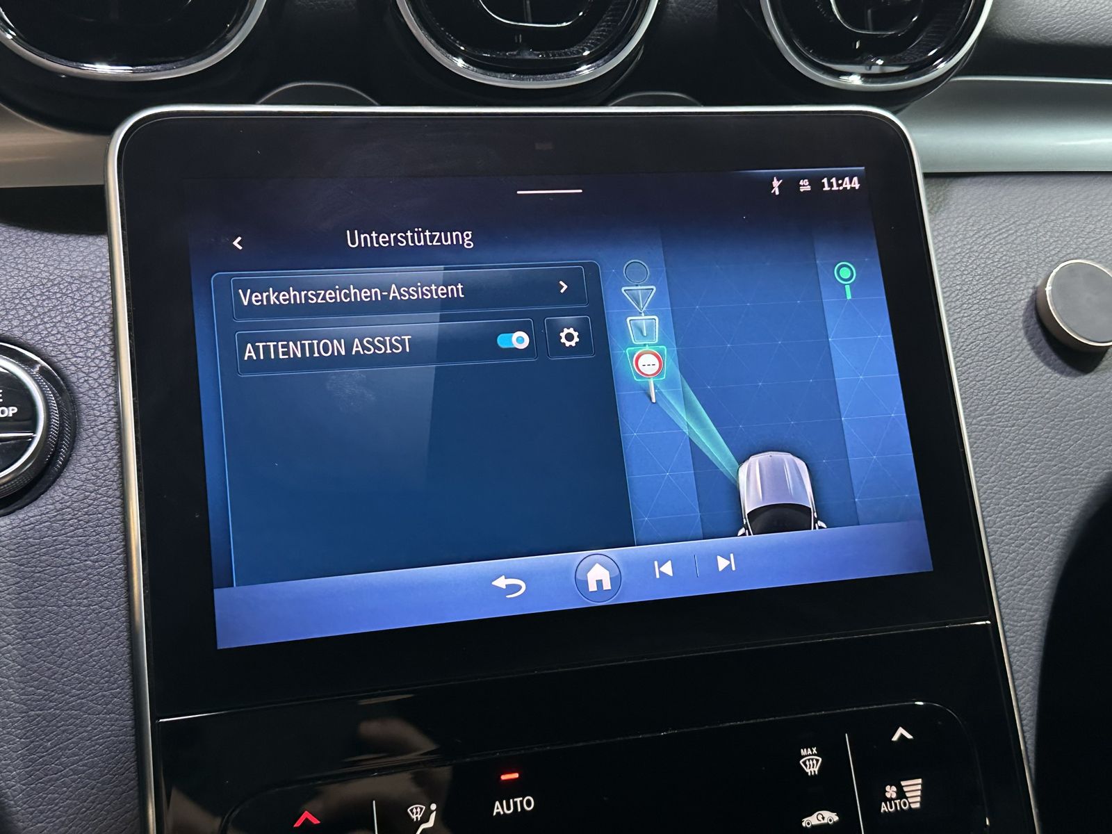 Mercedes-Benz C 200 Business SHZ LED Navi Mid-Hybrid Tempomat foto 25