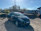 Peugeot 208 BlueHDi 100 Allure**1.Hand*Panorama*Kamera** - Peugeot 208 Allure mit Diesel-Antrieb