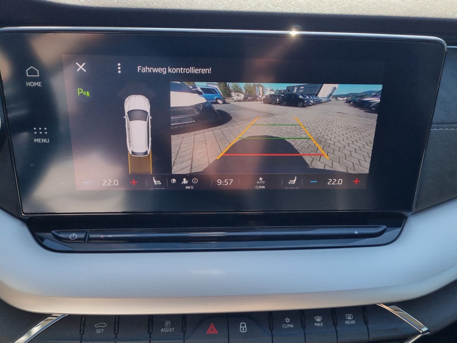 Fahrzeugabbildung SKODA Octavia Combi Style 2,0 TDI DSG Navi Pano AHK