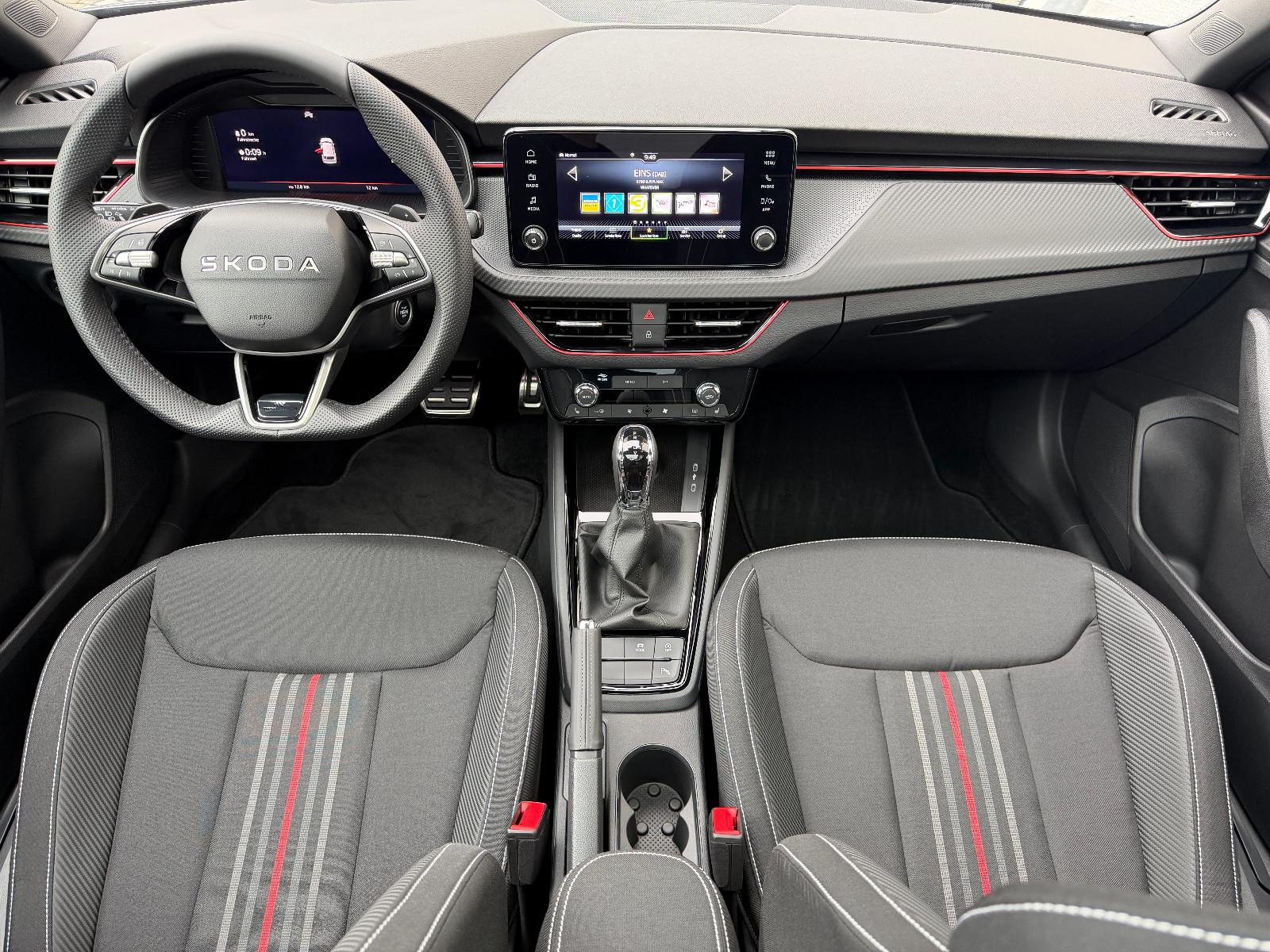 Skoda Kamiq 1.0 TSI DSG Monte Carlo (Pano,AHK,5/100)