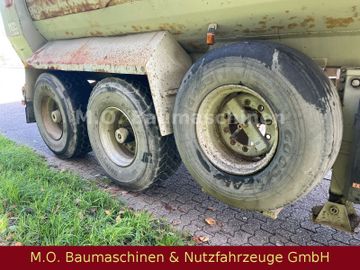 Fahrzeugabbildung Kaiser S 330 / 2 Achser / Blatt / Plane