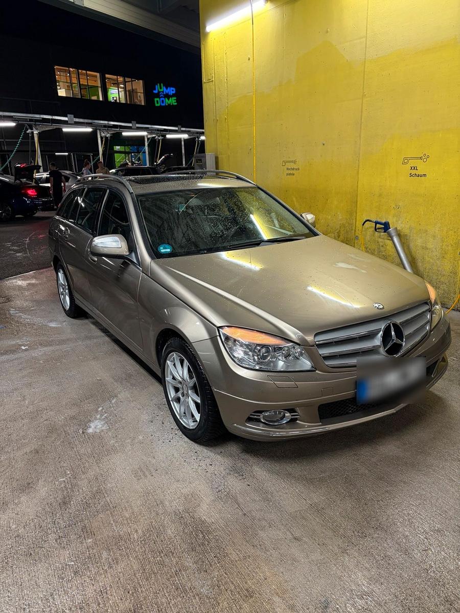 Mercedes-Benz C 220