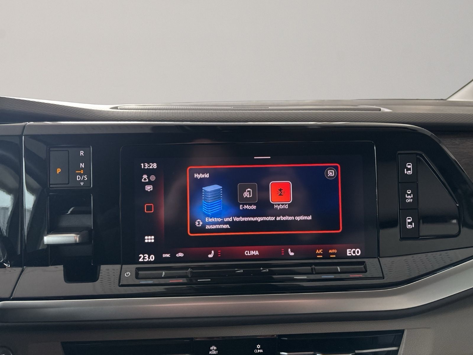 T7 Multivan 1.5 TSI eHybrid 4MOTION Style, AHK,